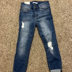 Cello Crop Skinny Jeans. Brand new. Size 11